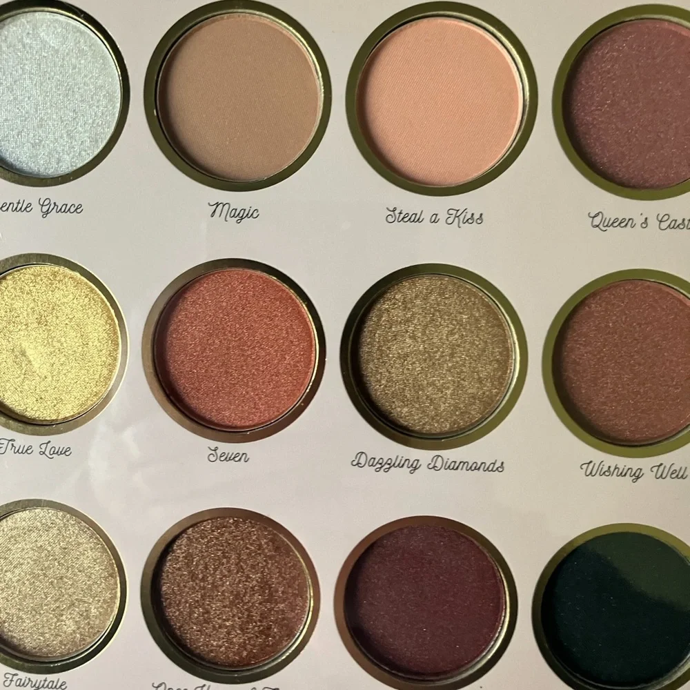 Disney's Snow White And Seven Dwarfs Shadow Palette